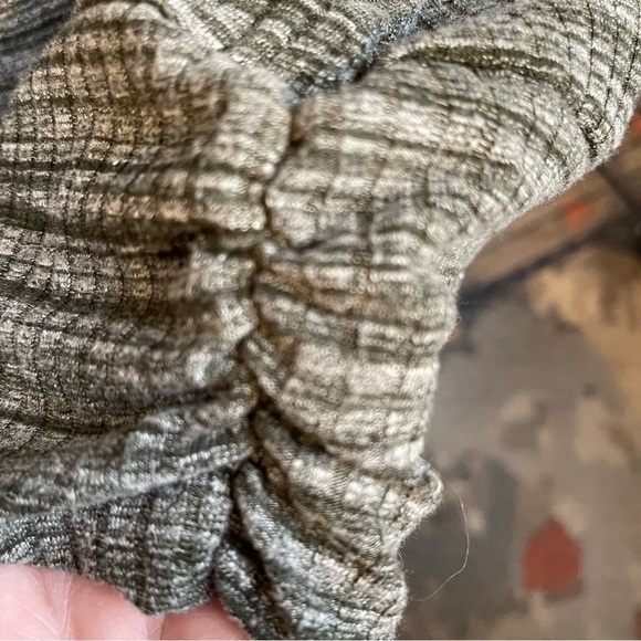 Green/White Apt. 9 Stretch Knit Top XL - Picture 6 of 6